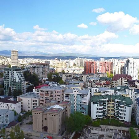 Apartamento Tbilisi Tower 3 Exterior foto