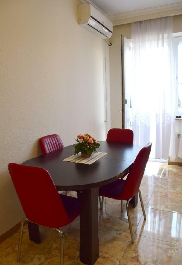 Apartamento Tbilisi Tower 3 Exterior foto