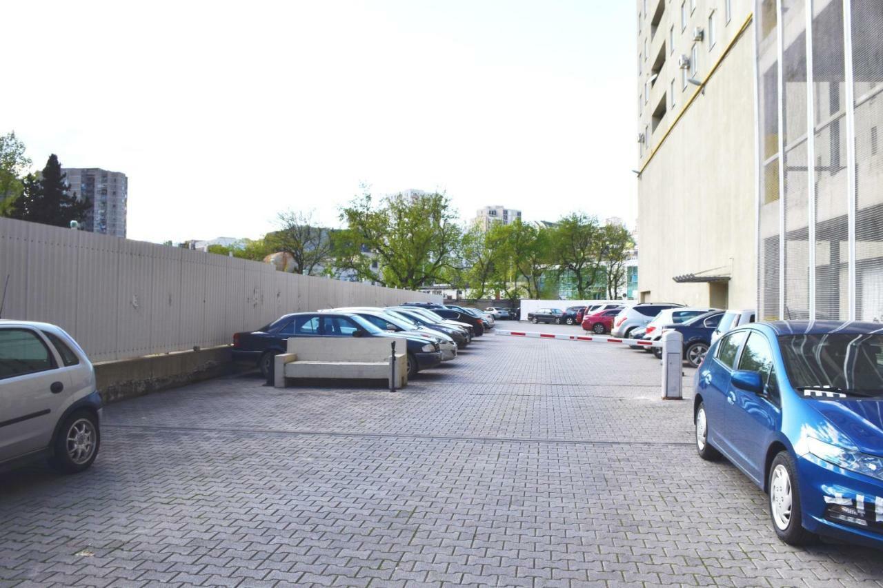 Apartamento Tbilisi Tower 3 Exterior foto