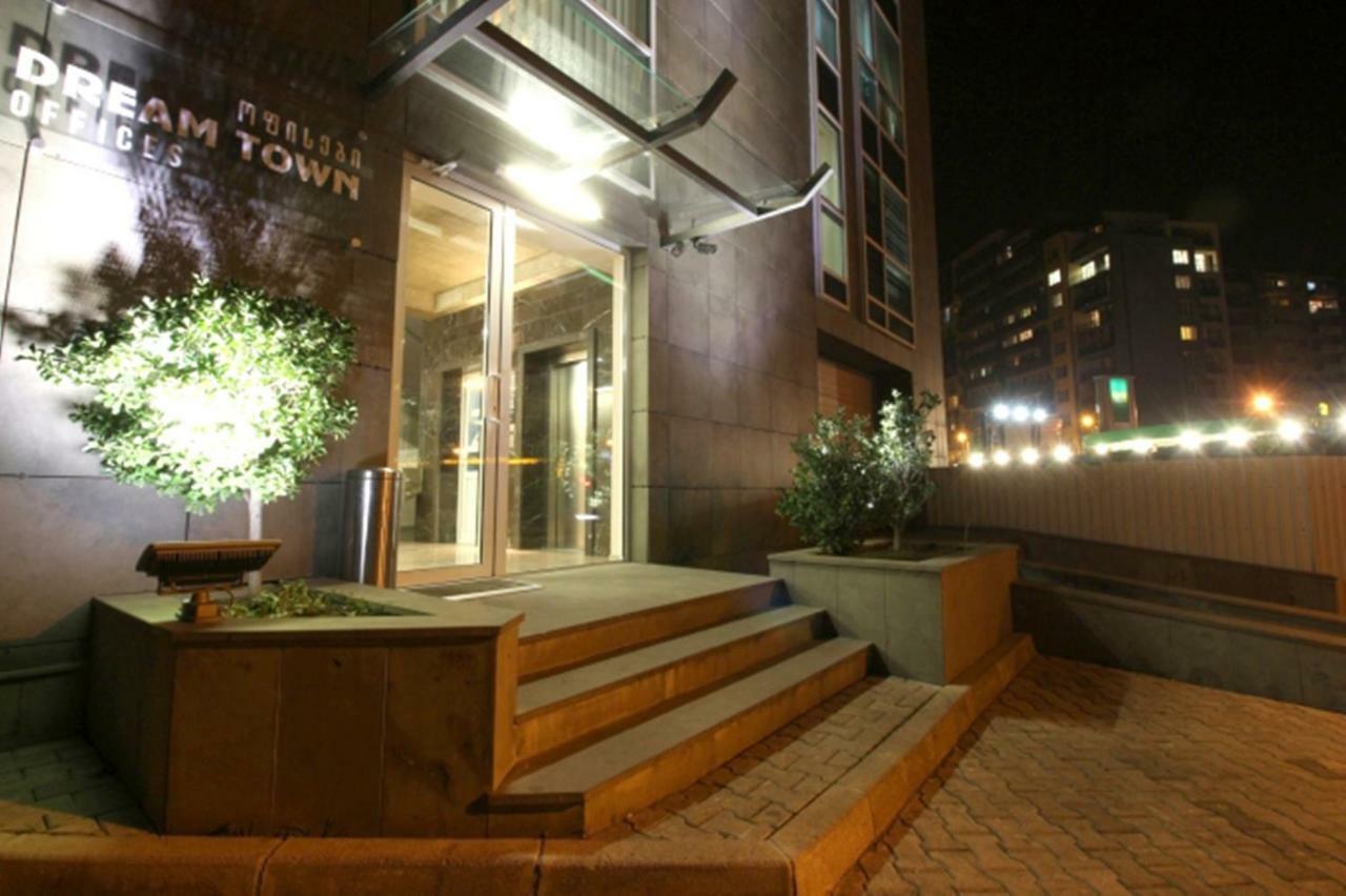 Apartamento Tbilisi Tower 3 Exterior foto