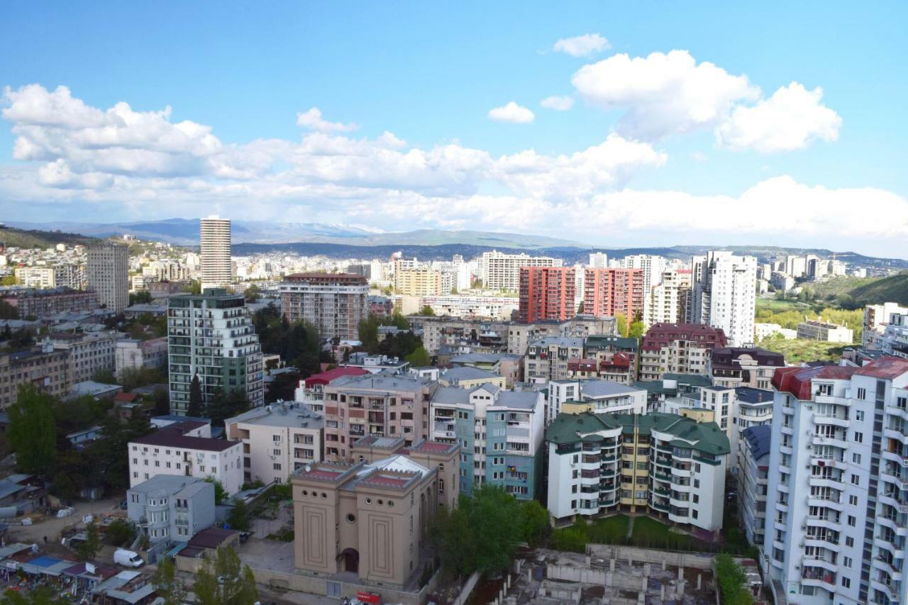 Apartamento Tbilisi Tower 3 Exterior foto