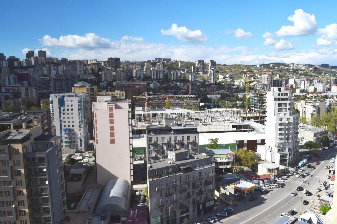 Apartamento Tbilisi Tower 3 Exterior foto